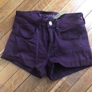 AE maroon super stretch short shorts